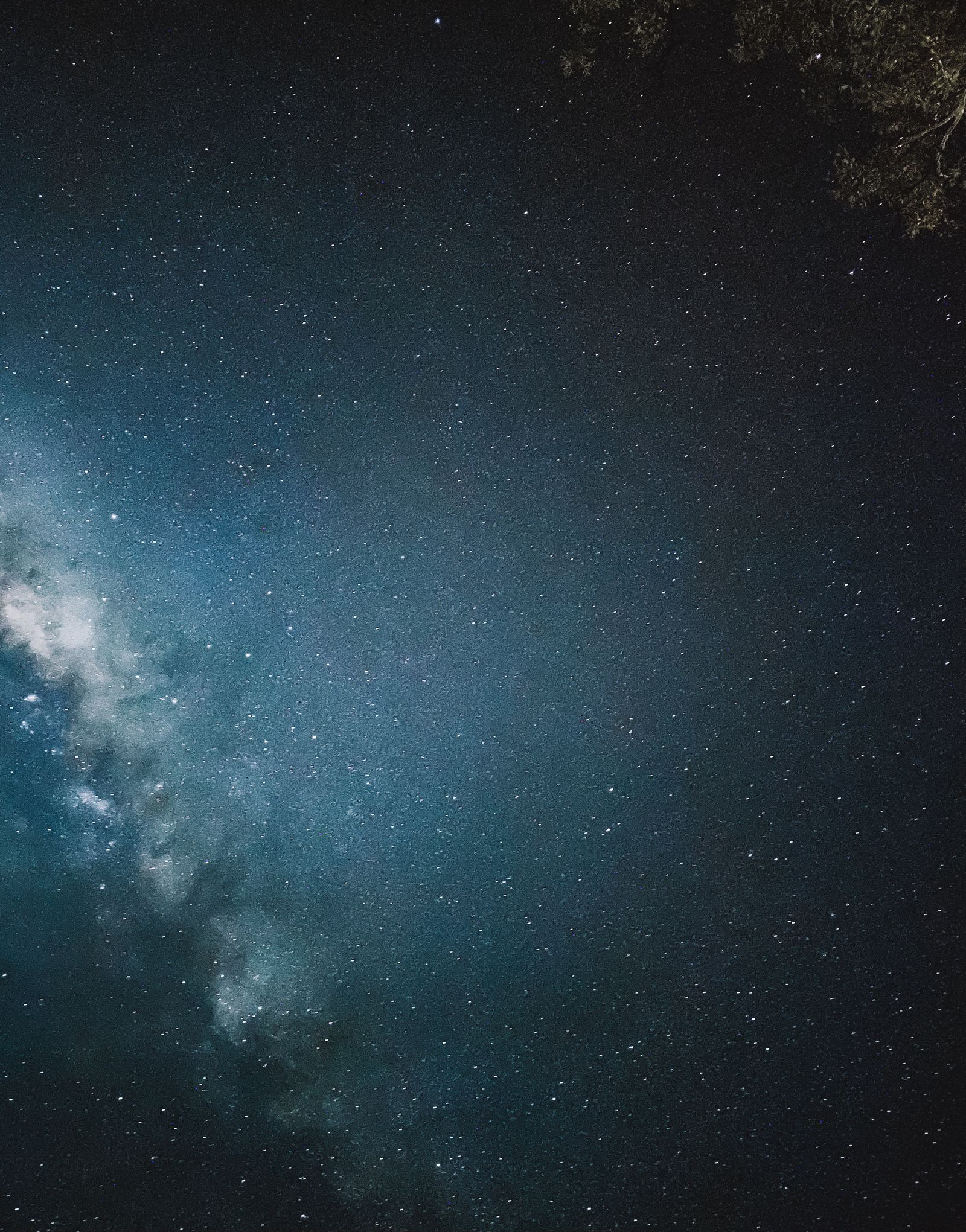 A deep field of stars.